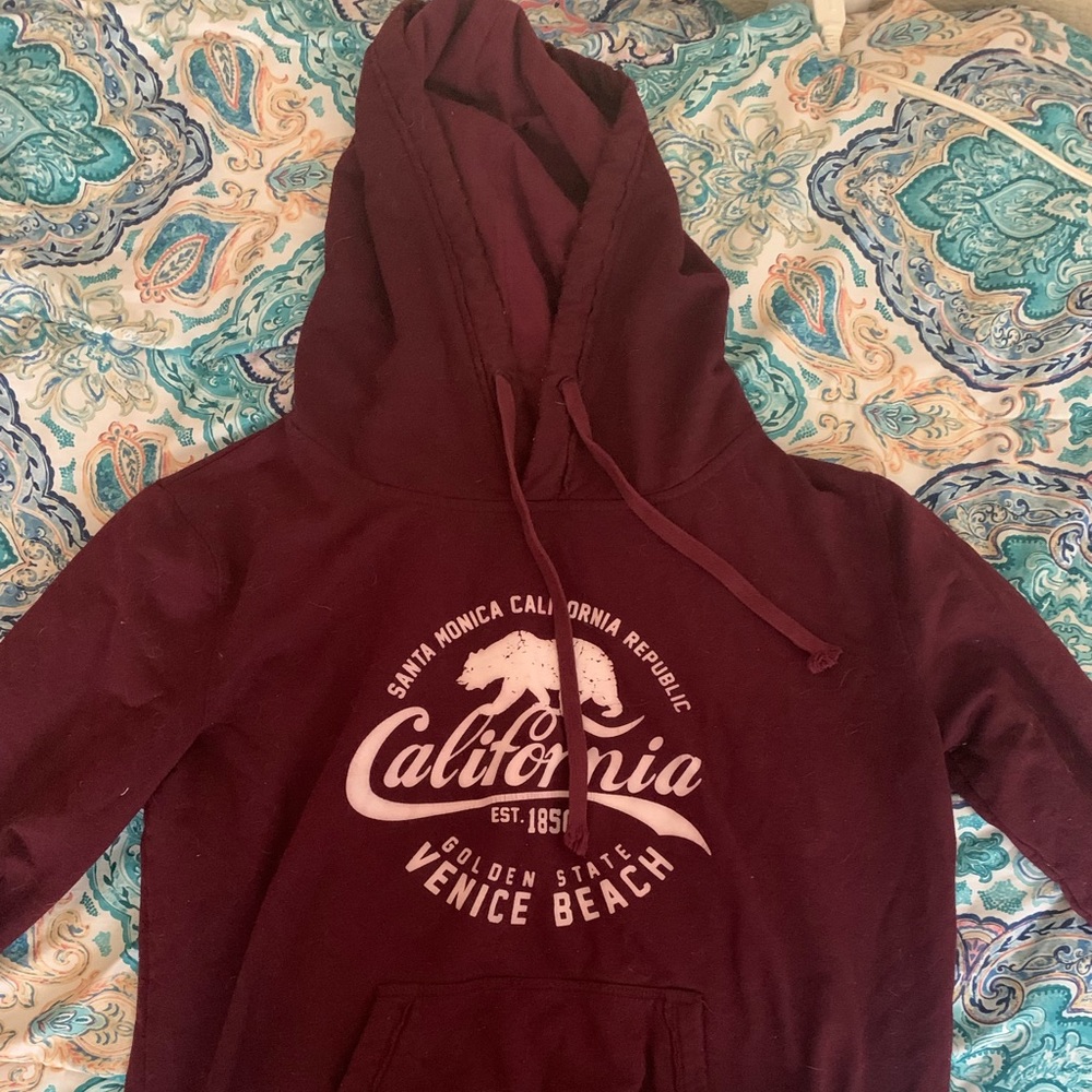 My sister got this jacket on our trip to LA 4 years ago,now she doesn’t wear it.